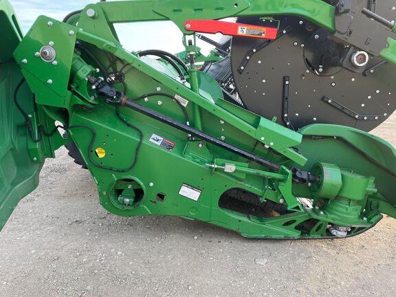 2023 John Deere HD40R Header Combine