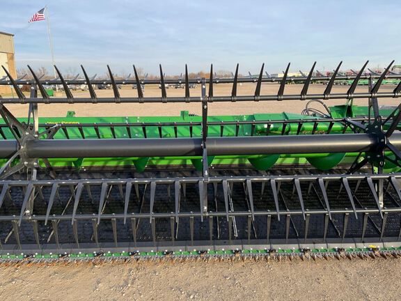 2023 John Deere HD40R Header Combine