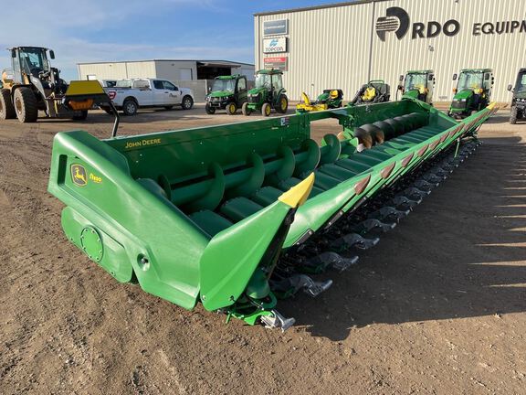 2023 John Deere C18R Header Corn Head