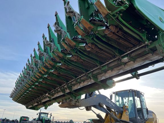 2023 John Deere C18R Header Corn Head