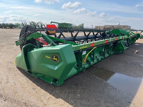 2023 John Deere RD45F Header Combine