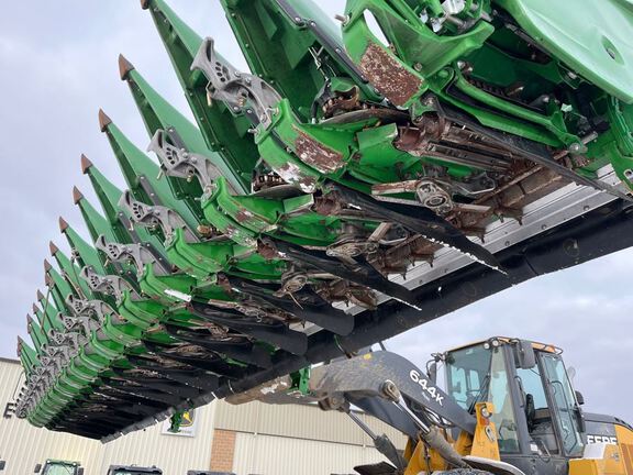 2023 John Deere C18R Header Corn Head