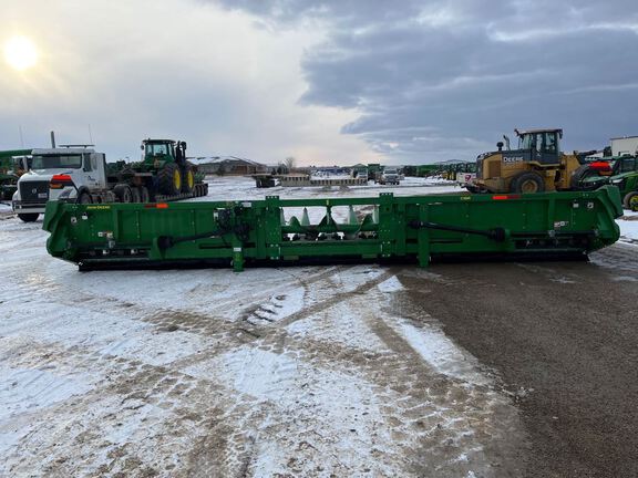 2023 John Deere C18R Header Corn Head