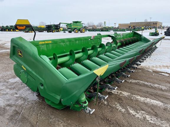 2023 John Deere C18R Header Corn Head