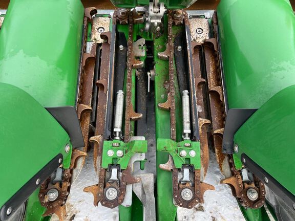 2023 John Deere C18R Header Corn Head