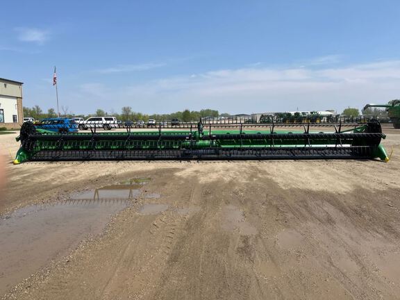 2023 John Deere RD45F Header Combine