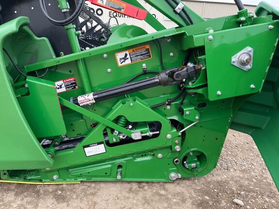 2023 John Deere RD45F Header Combine