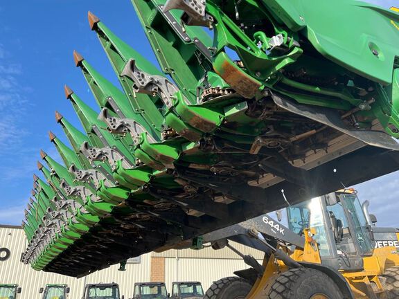 2023 John Deere C18R Header Corn Head