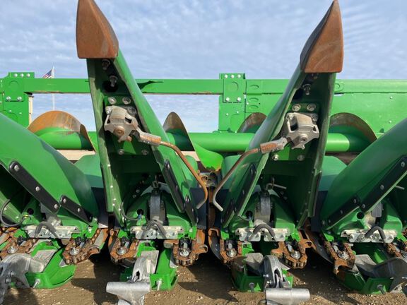 2023 John Deere C18R Header Corn Head