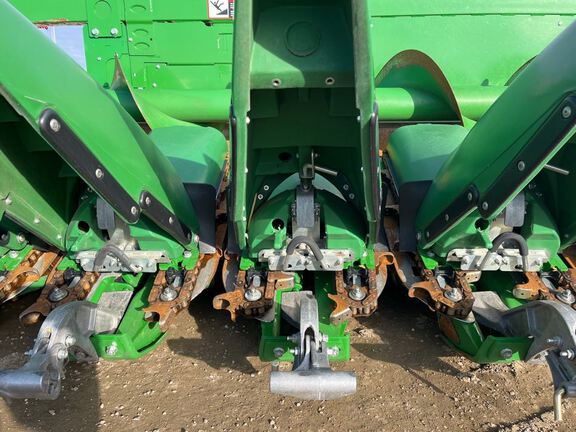 2023 John Deere C18R Header Corn Head