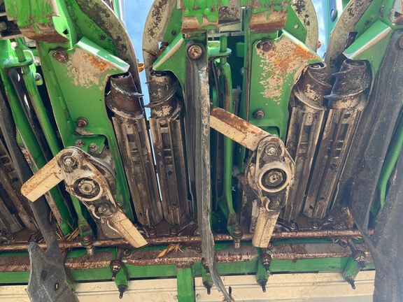 2023 John Deere C18R Header Corn Head