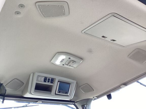 2022 John Deere 8RX 410 Tractor Rubber Track