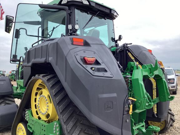 2022 John Deere 8RX 410 Tractor Rubber Track