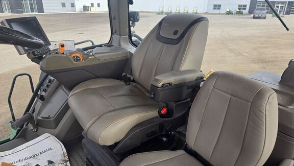 2022 John Deere 8RX 410 Tractor Rubber Track