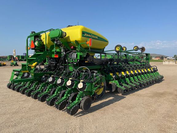 2022 John Deere DB60 Planter