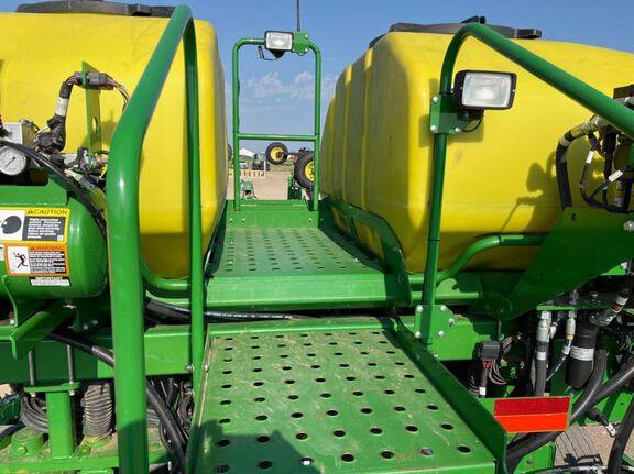 2022 John Deere DB60 Planter