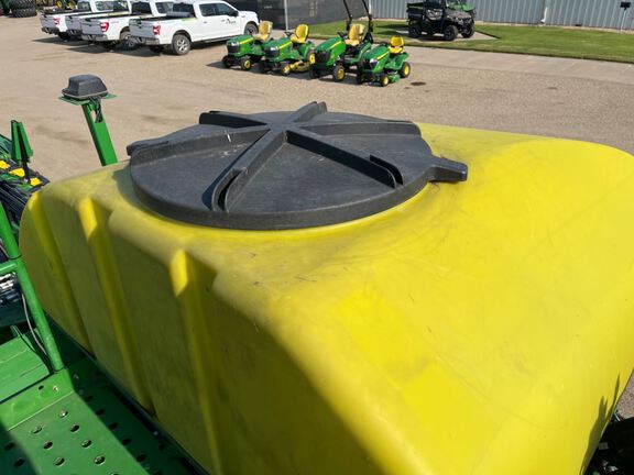 2022 John Deere DB60 Planter