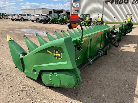 2023 John Deere C18R Header Corn Head