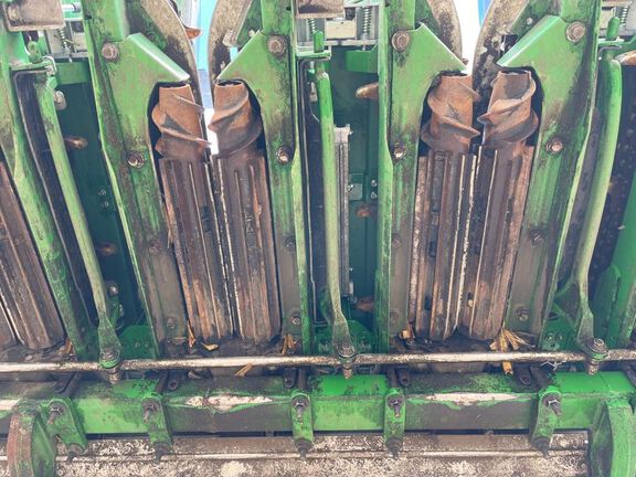 2023 John Deere C18R Header Corn Head