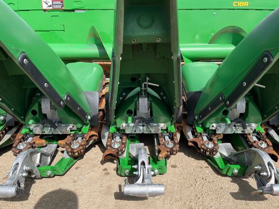 2023 John Deere C18R Header Corn Head