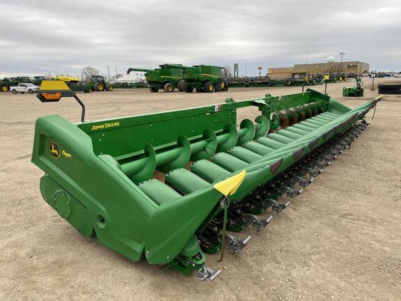 2023 John Deere C18R Header Corn Head