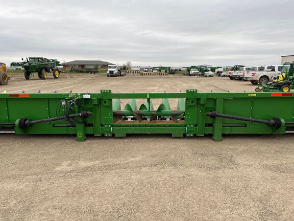 2023 John Deere C18R Header Corn Head