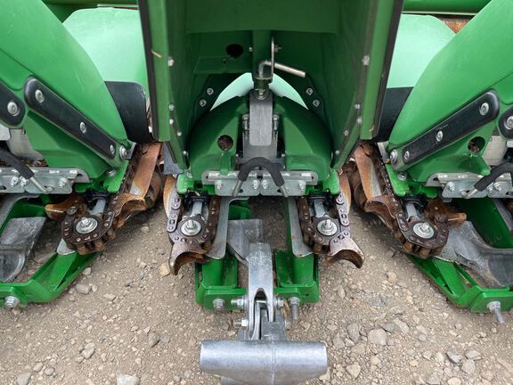 2023 John Deere C18R Header Corn Head