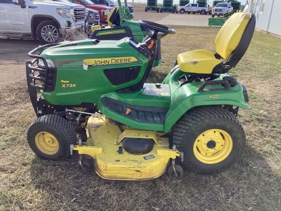 2015 John Deere X734 Garden Tractor