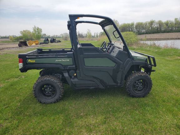 2022 John Deere XUV835M ATV