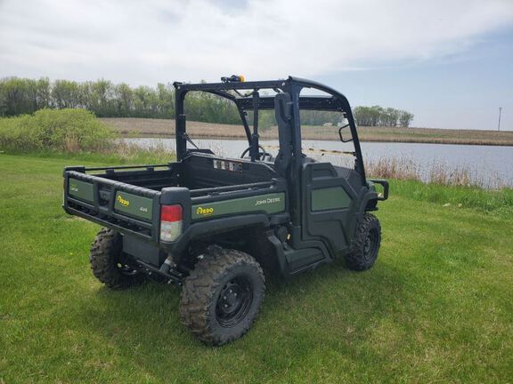 2022 John Deere XUV835M ATV