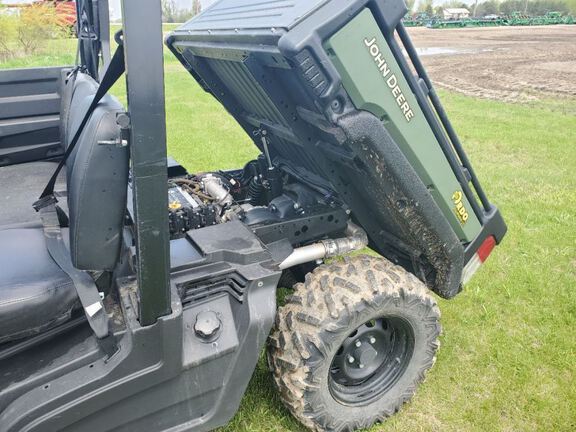 2022 John Deere XUV835M ATV