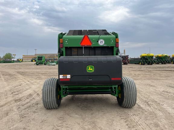 2021 John Deere 560R Baler/Round