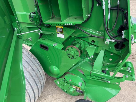 2021 John Deere 560R Baler/Round