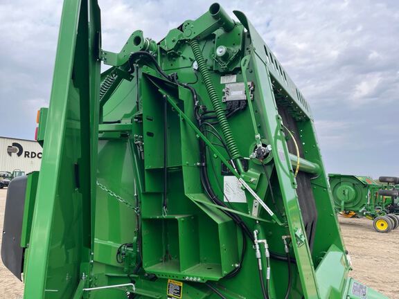 2021 John Deere 560R Baler/Round