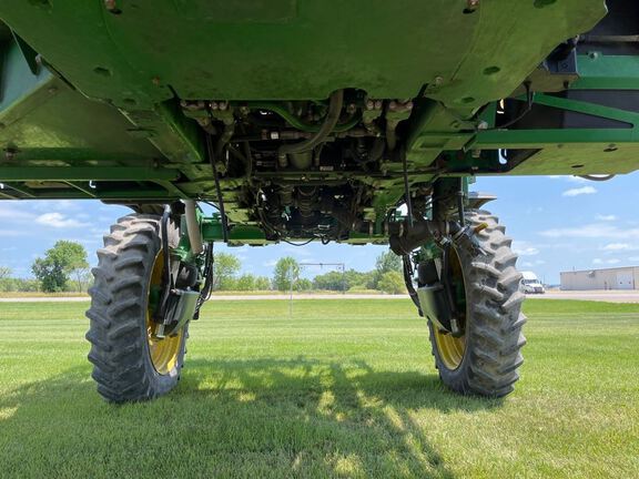 2014 John Deere R4038 Sprayer/High Clearance