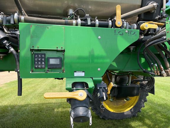 2014 John Deere R4038 Sprayer/High Clearance