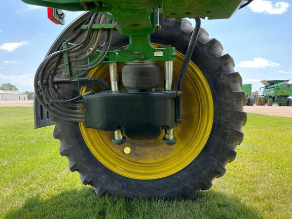 2014 John Deere R4038 Sprayer/High Clearance