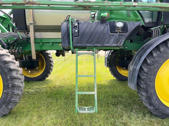 2014 John Deere R4038 Sprayer/High Clearance