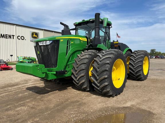 2023 John Deere 9R 590 Tractor 4WD