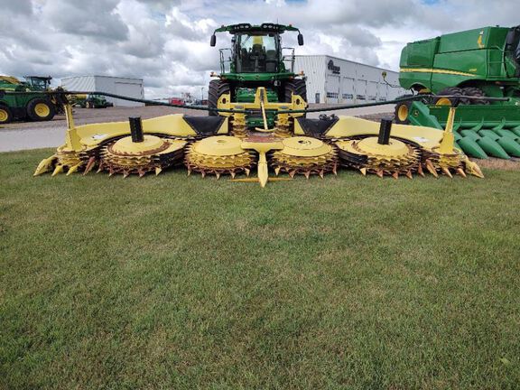 2018 John Deere 770 Header RowCrop