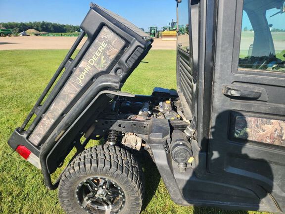 2023 John Deere 835R ATV