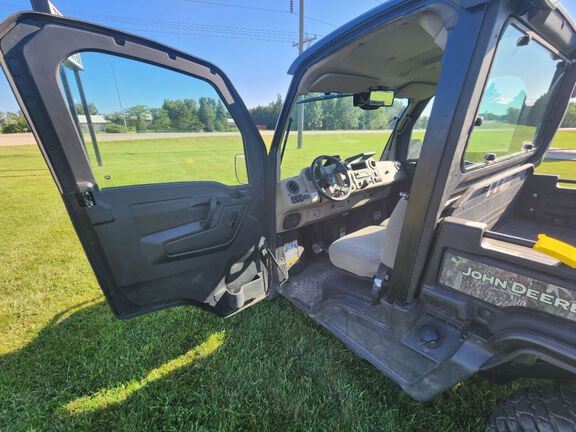 2023 John Deere 835R ATV