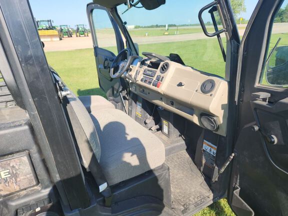 2023 John Deere 835R ATV