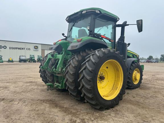 2023 John Deere 8R 250 Tractor