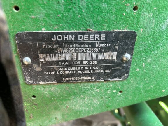 2023 John Deere 8R 250 Tractor