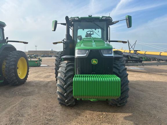 2023 John Deere 8R 250 Tractor