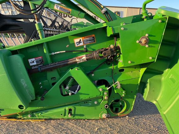 2013 John Deere 640FD Header Combine