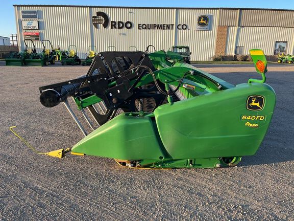 2013 John Deere 640FD Header Combine