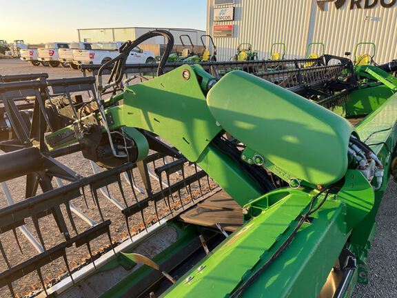 2013 John Deere 640FD Header Combine