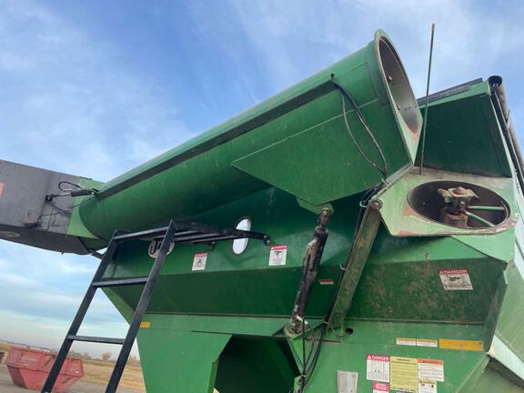 2009 J&M 1326 Grain Cart